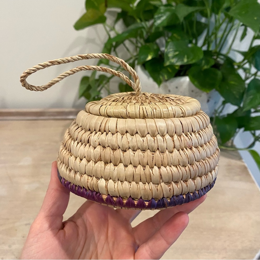 Vintage Native American Mini Woven Coil Round Basket with Lid String